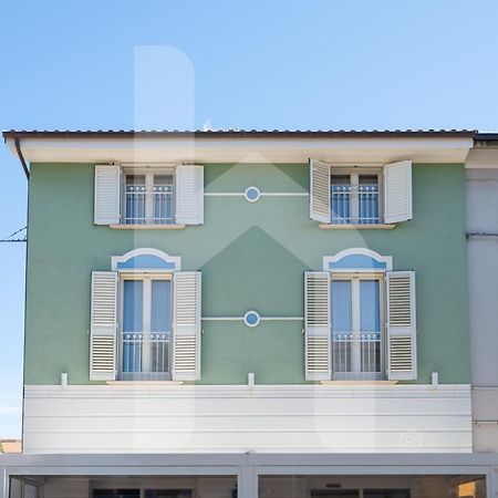 Apartamento Homiday - Residenza D'Annunzio Pineto Exterior foto