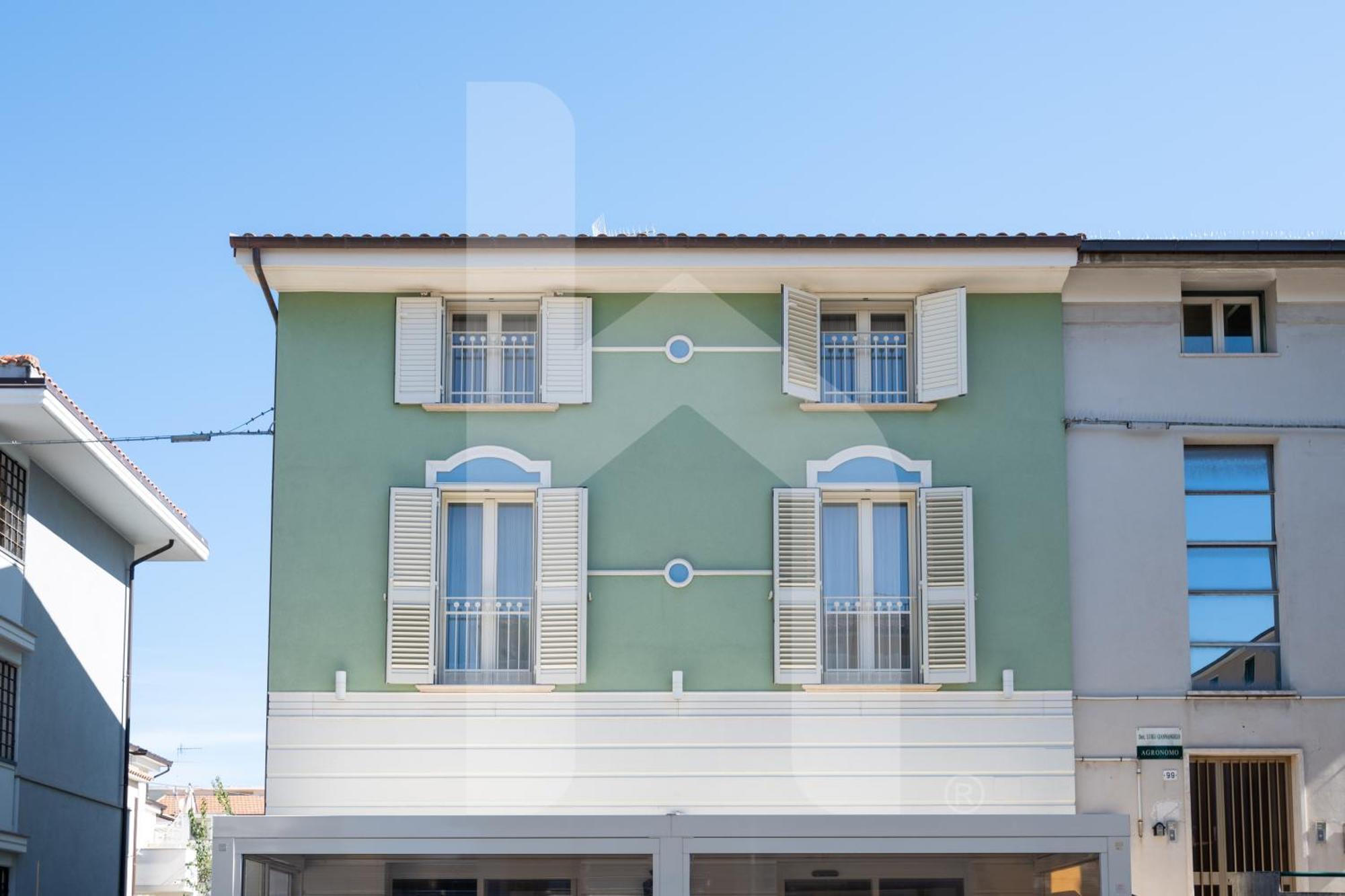 Apartamento Homiday - Residenza D'Annunzio Pineto Exterior foto